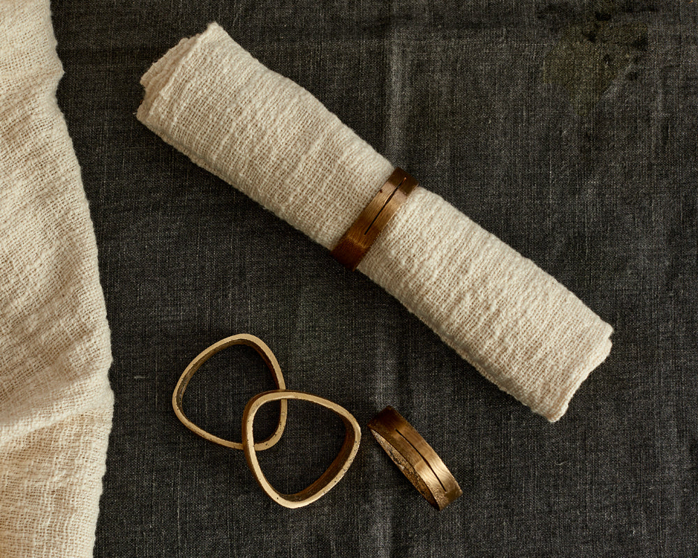 Tyra Brass Napkin Rings – Set of 4 Gold Wedding Table Decor